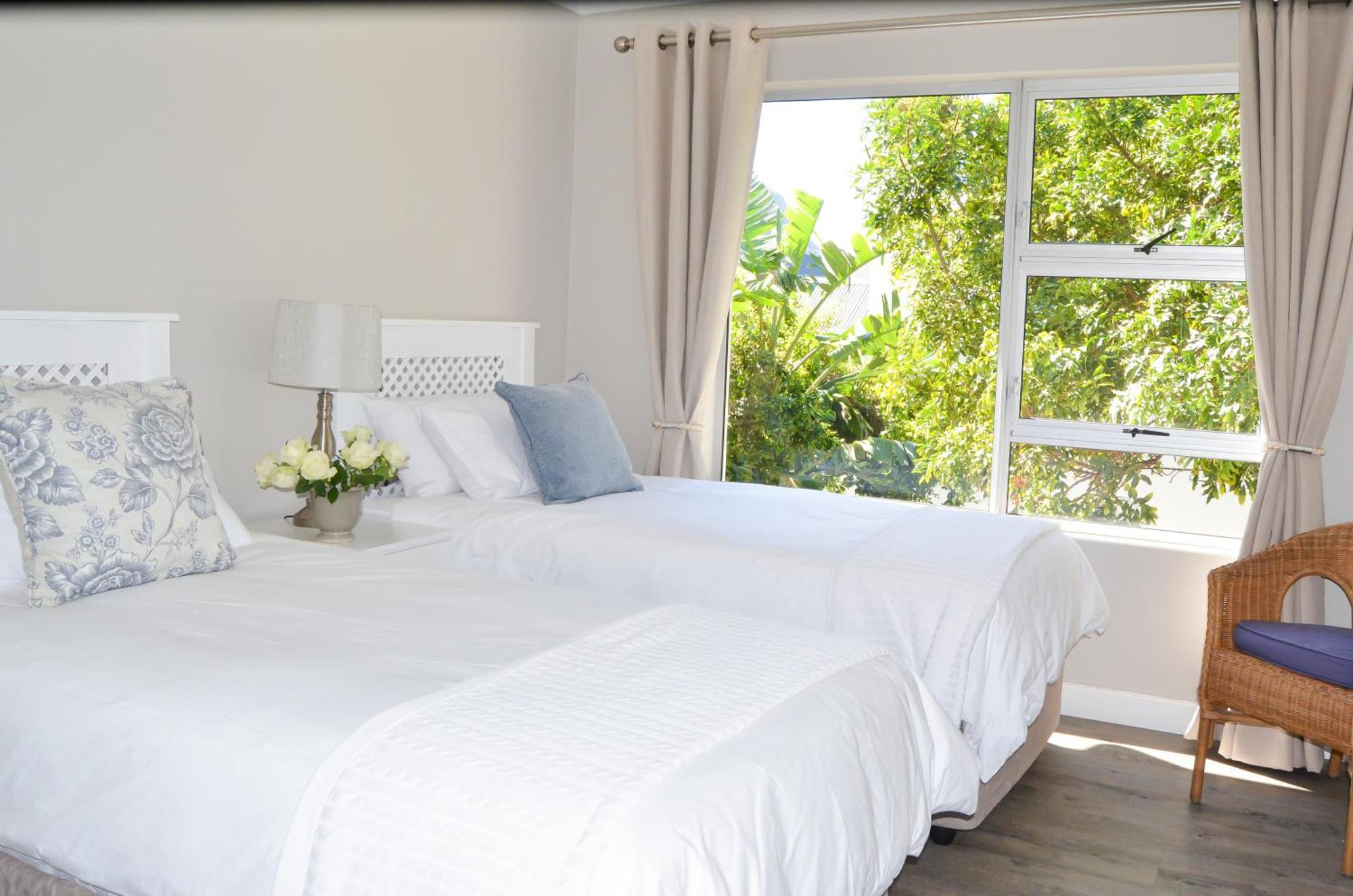 Ocean Pearl Hermanus - 5 Bedrooms Екстериор снимка