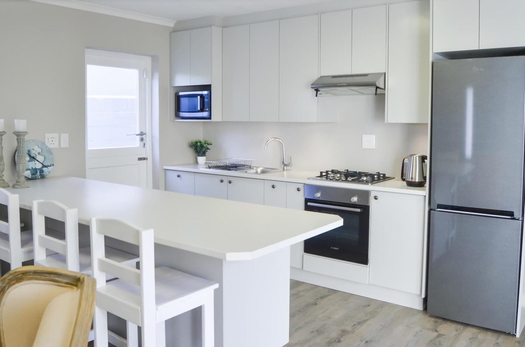 Ocean Pearl Hermanus - 5 Bedrooms Екстериор снимка